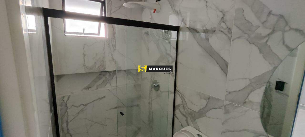 Apartamento para alugar com 3 quartos, 113m² - Foto 17