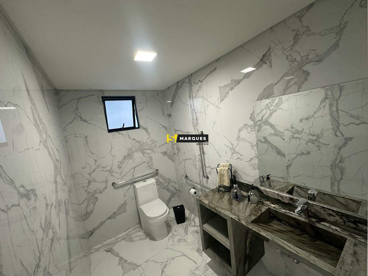 Apartamento para alugar com 3 quartos, 113m² - Foto 10