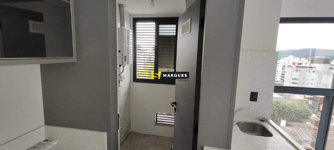 Apartamento para alugar com 3 quartos, 113m² - Foto 14