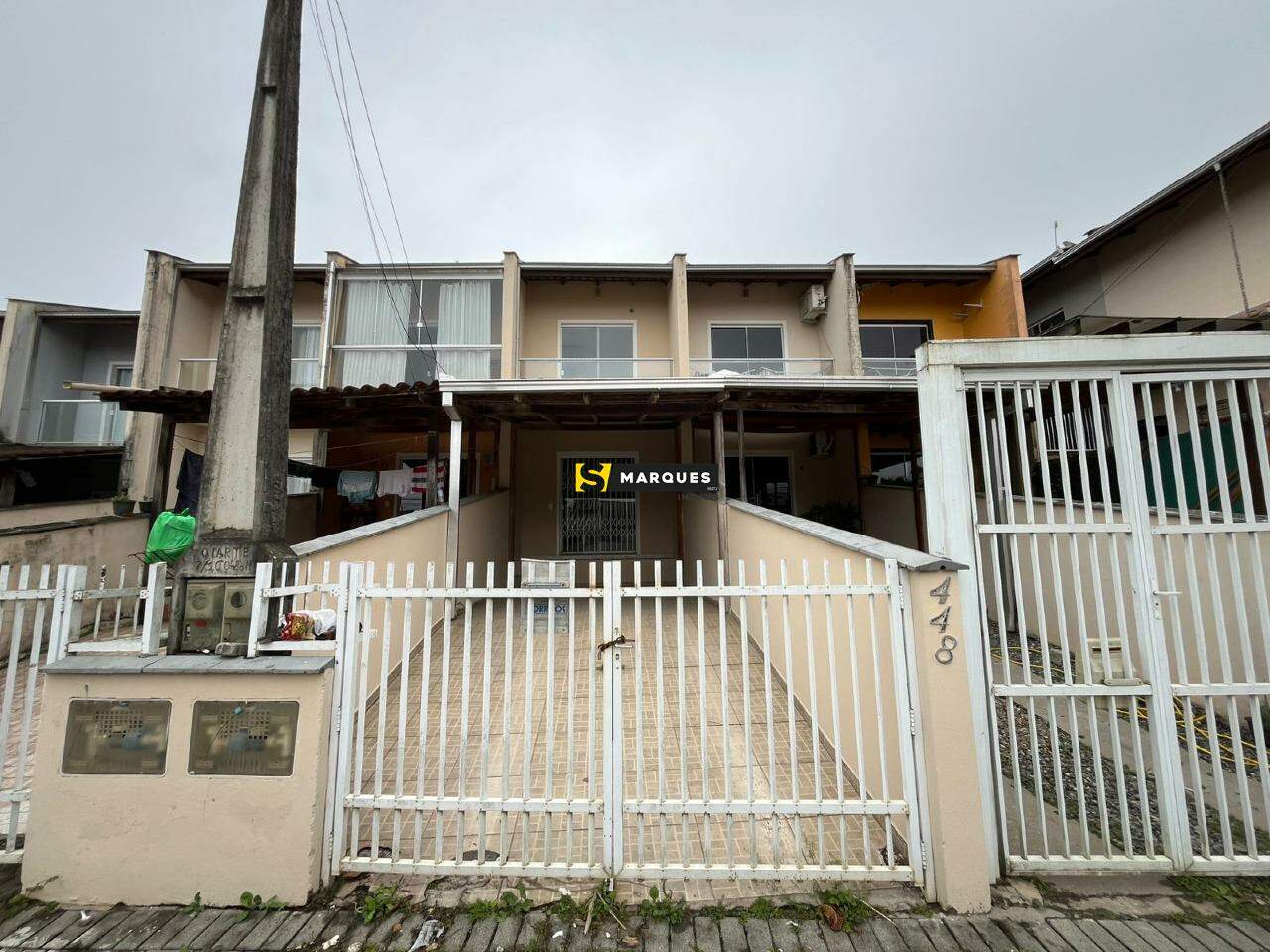 Geminado para alugar  no Jarivatuba - Joinville, SC. Imóveis