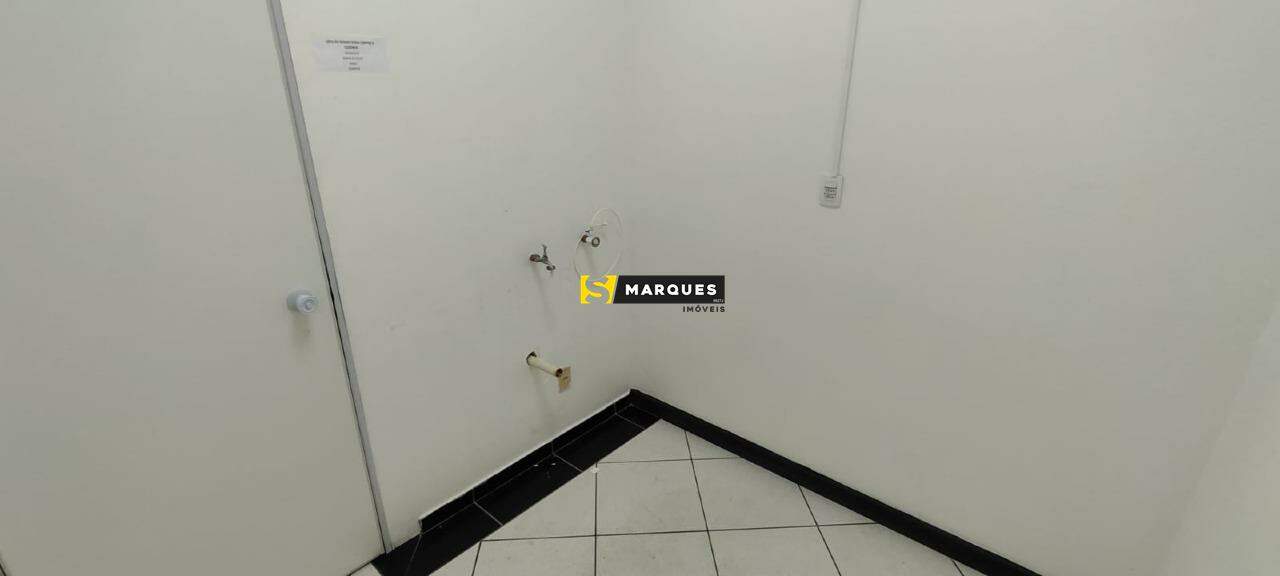 Sala Comercial de 100m² no bairro Fátima, em Joinville | Eu Corretor