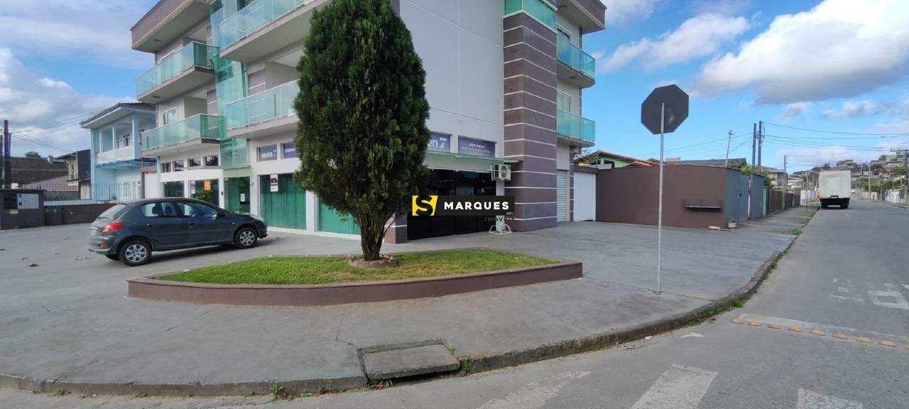 Sala Comercial de 100m² no bairro Fátima, em Joinville | Eu Corretor