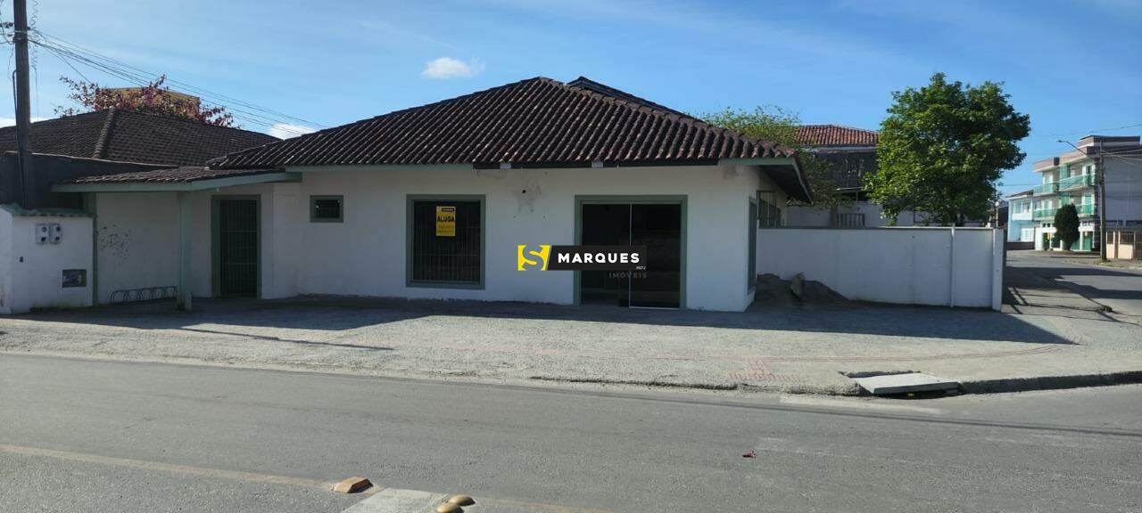 Sala Comercial de 25m² no bairro Fátima, em Joinville | Eu Corretor