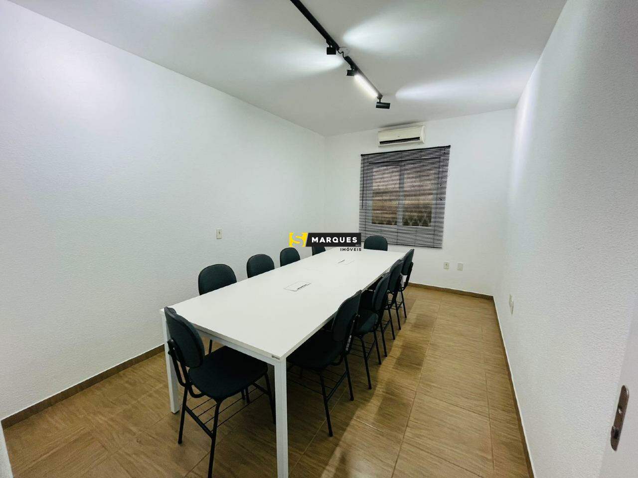 Sala Comercial de 40m² no bairro Bom Retiro, em Joinville | Eu Corretor