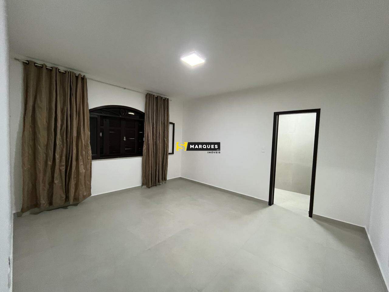 Casa de 1 quarto, 144m² no bairro Bom Retiro, em Joinville | Eu Corretor
