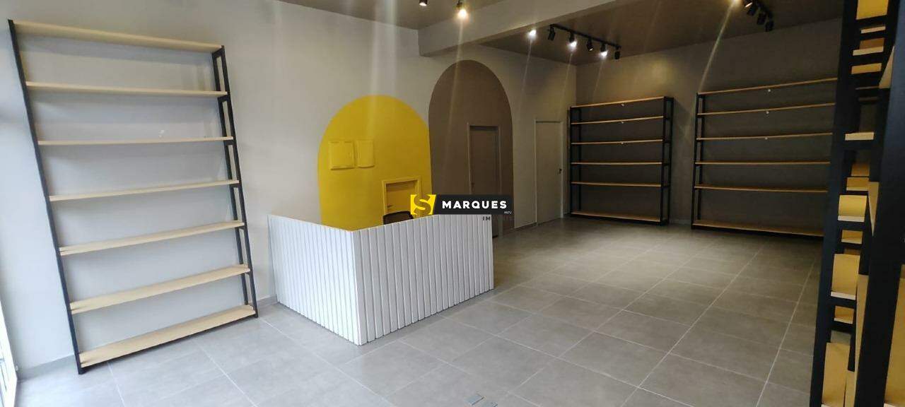 Sala Comercial de 110m² no bairro Anita Garibaldi, em Joinville | Eu Corretor