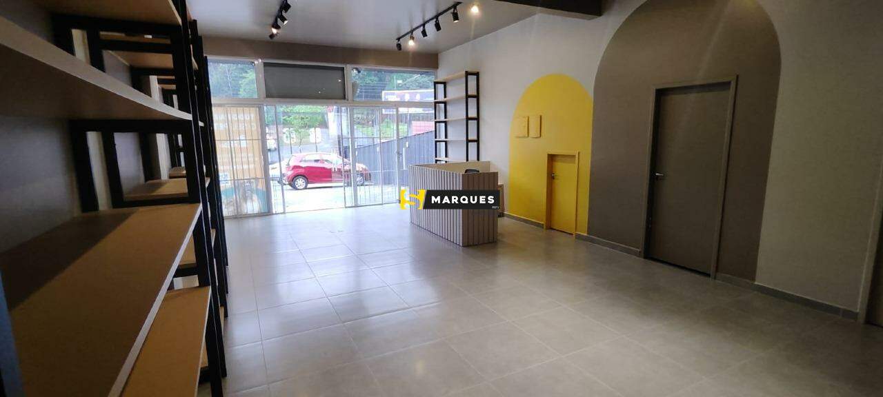 Sala Comercial de 110m² no bairro Anita Garibaldi, em Joinville | Eu Corretor