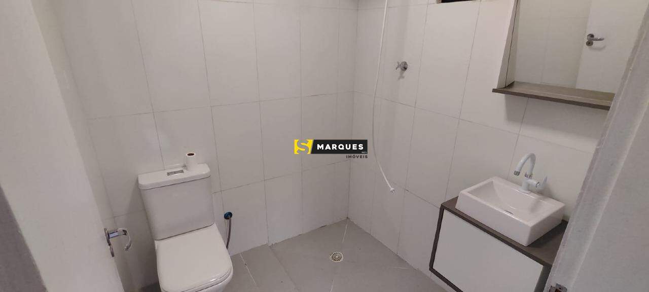 Casa com 2 Dormitórios para alugar, 100 m² por R$ 2.500,00 Casa com 2 Dormitórios para alugar, 100 m² por R$ 2.500,00