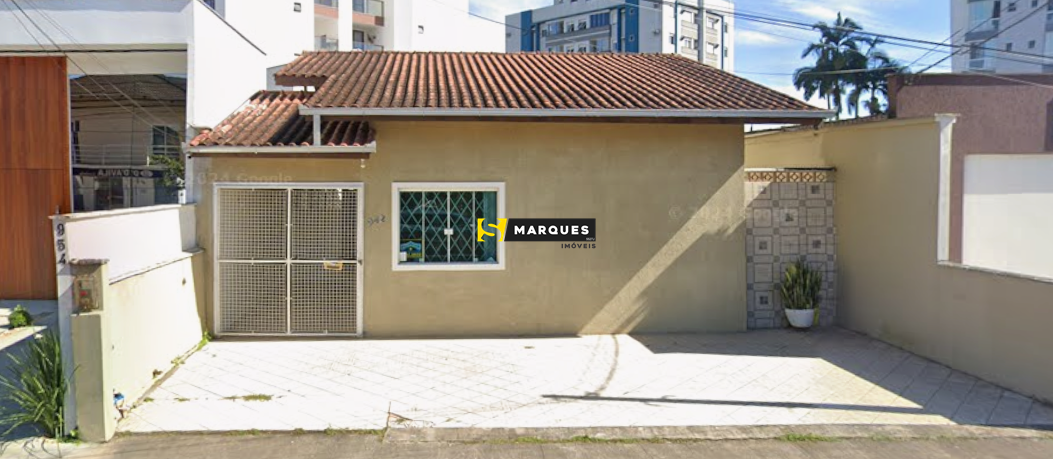 Casa para alugar  no Anita Garibaldi - Joinville, SC. Imóveis