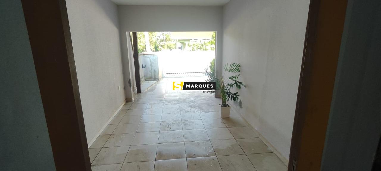 Casa com 3 Dormitórios para alugar, 75 m² por R$ 2.400,00 Casa com 3 Dormitórios para alugar, 75 m² por R$ 2.400,00