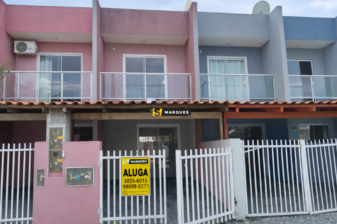 Geminado para alugar  no Jardim Paraíso - Joinville, SC. Imóveis