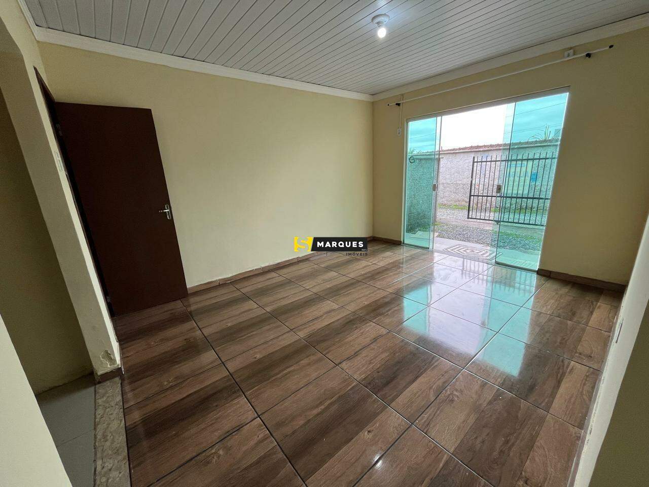 Casa com 2 Dormitórios para alugar, 40 m² por R$ 1.500,00 Casa com 2 Dormitórios para alugar, 40 m² por R$ 1.500,00