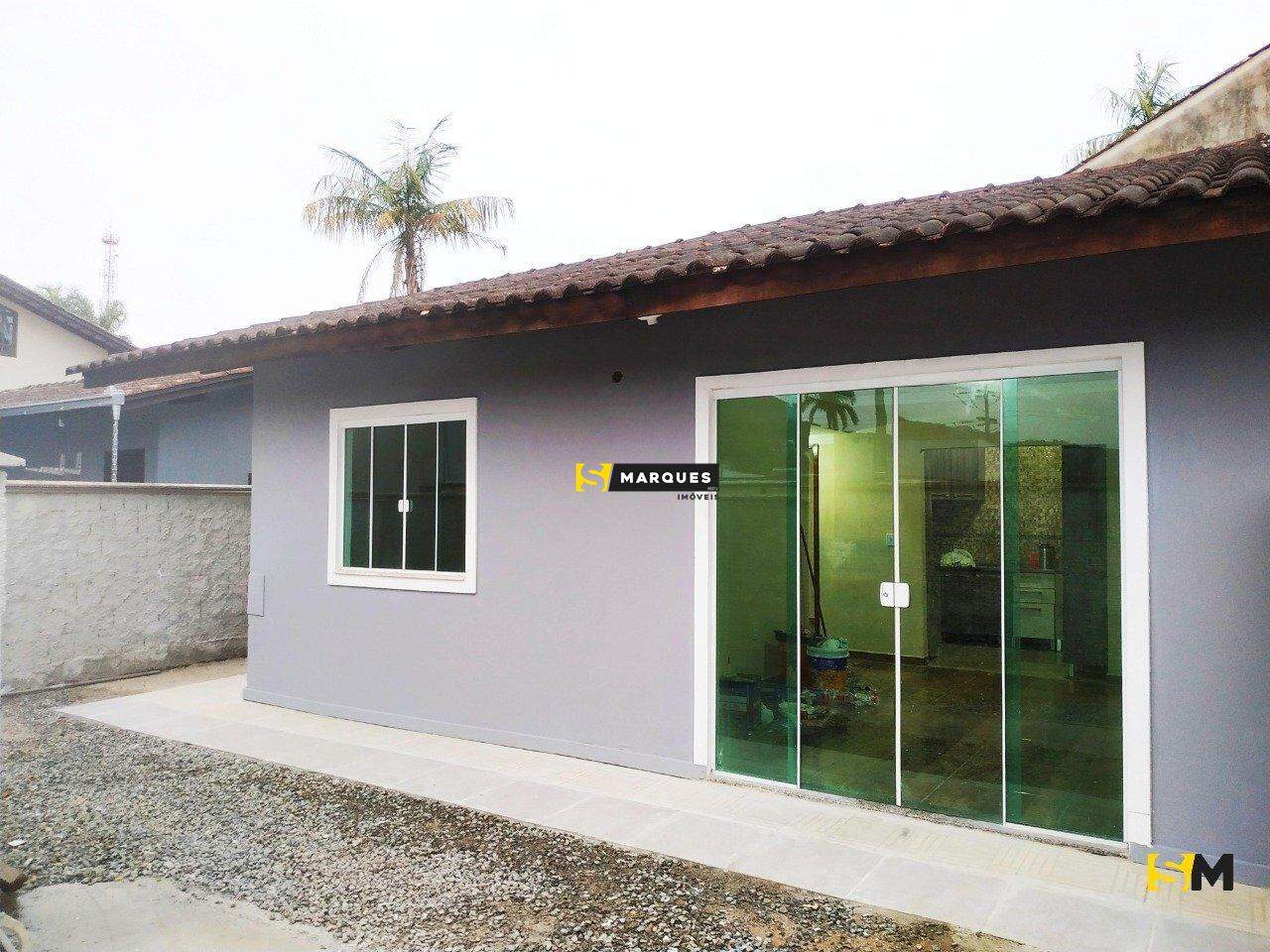 Casa para alugar  no Bom Retiro - Joinville, SC. Imóveis