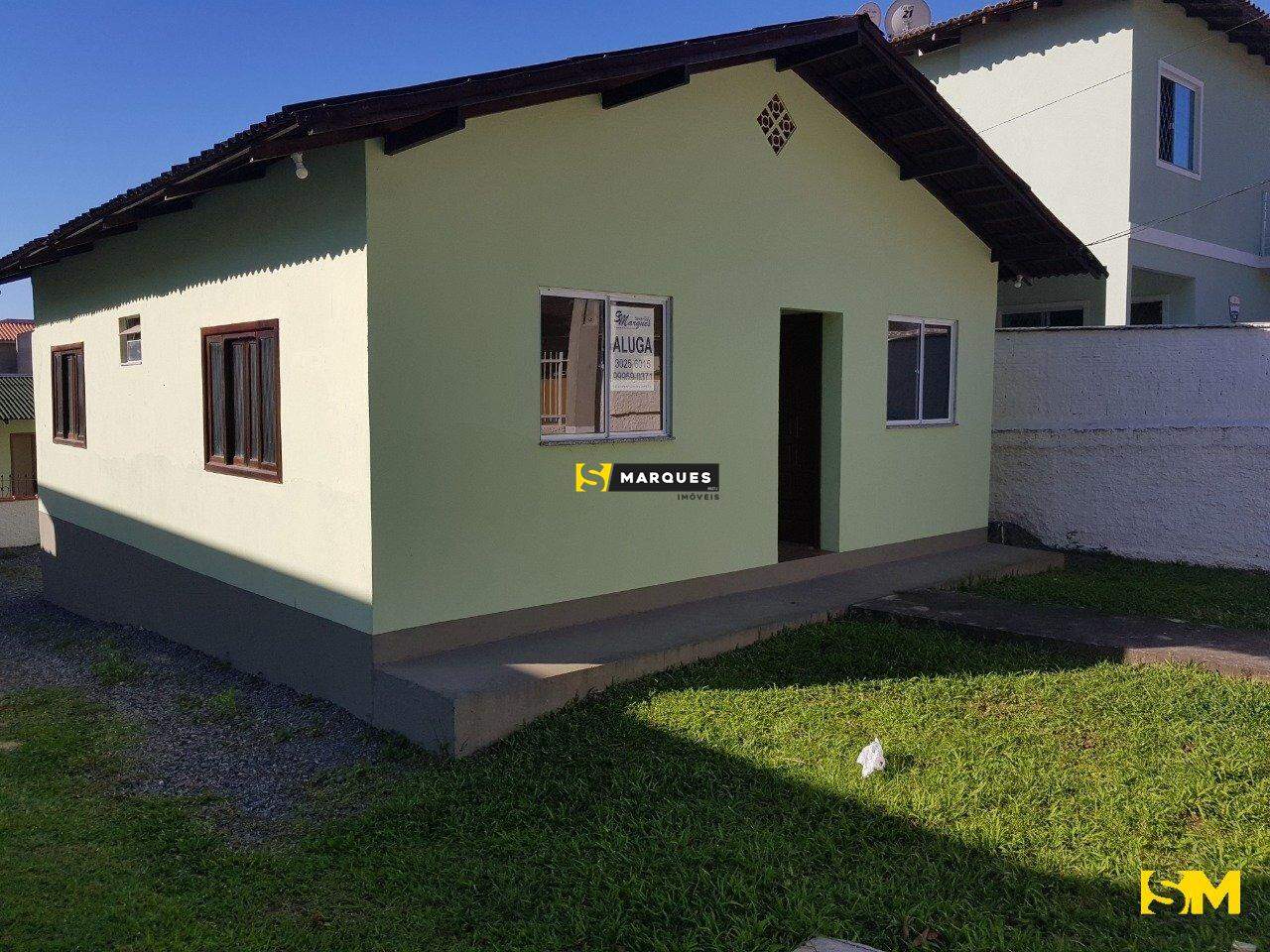 Casa para alugar  no Morro do Meio - Joinville, SC. Imóveis