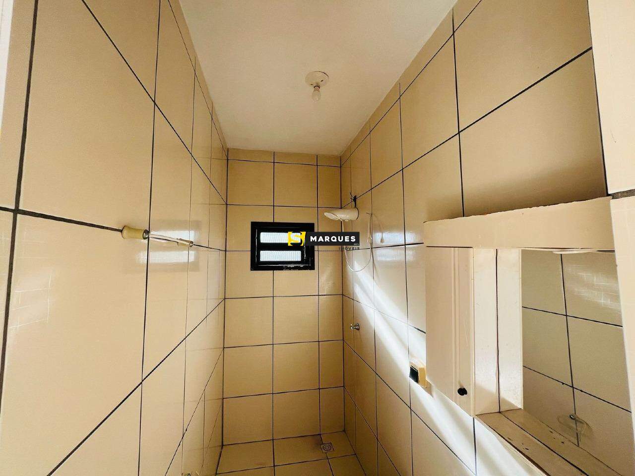 Kitinets/conjugados com 1 Dormitórios para alugar, 35 m² por R$ 850,00 Kitinets/conjugados com 1 Dormitórios para alugar, 35 m² por R$ 850,00