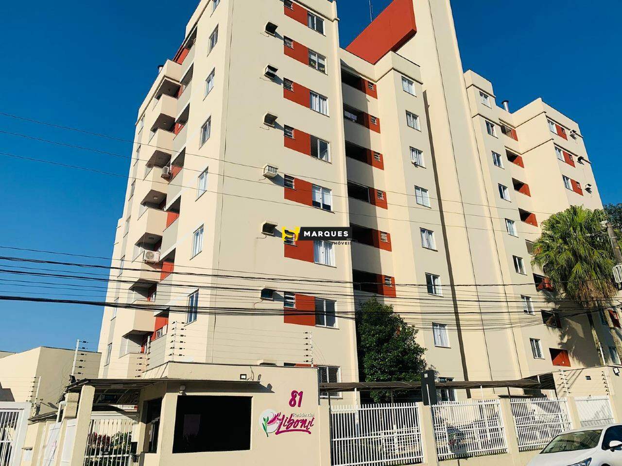 Apartamento para alugar  no Anita Garibaldi - Joinville, SC. Imóveis