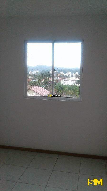 Apartamento para alugar com 2 quartos, 60m² - Foto 3