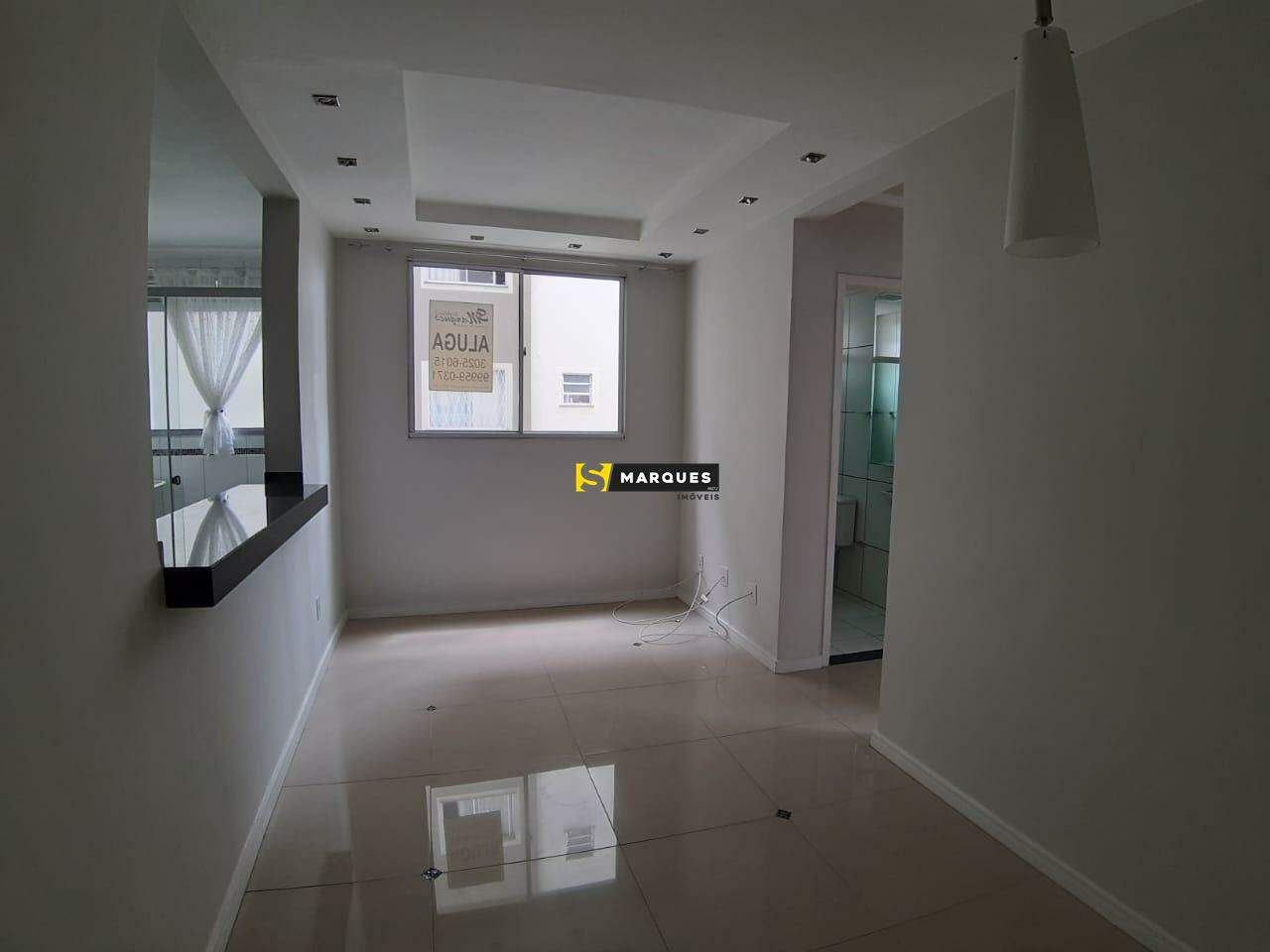 Apartamento com 2 Dormitórios à venda, 48 m² por R$ 250.000,00 Apartamento com 2 Dormitórios à venda, 48 m² por R$ 250.000,00