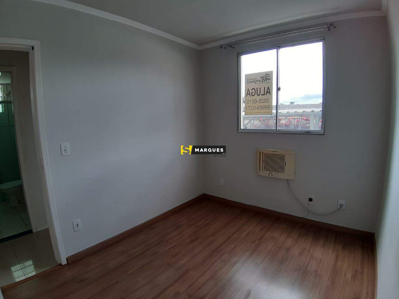 Apartamento com 2 Dormitórios à venda, 48 m² por R$ 250.000,00 Apartamento com 2 Dormitórios à venda, 48 m² por R$ 250.000,00