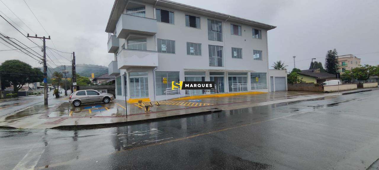 Sala comercial para alugar  no Aventureiro - Joinville, SC. Imóveis