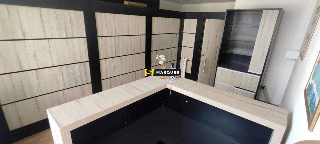 Sala comercial para alugar  no Centro - Joinville, SC. Imóveis