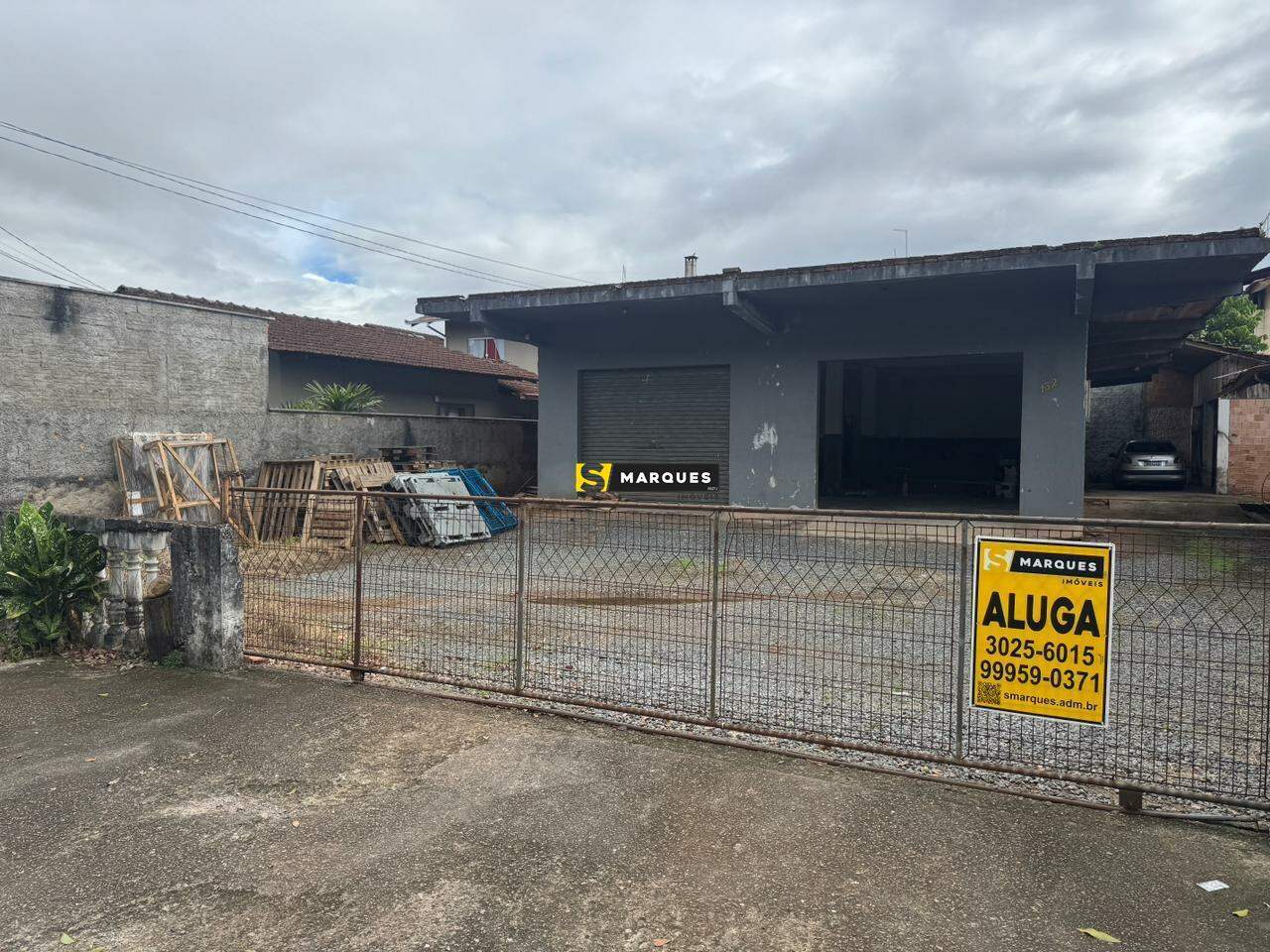 Sala comercial para alugar  no Costa e Silva - Joinville, SC. Imóveis