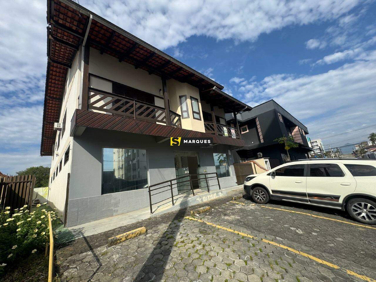 Sala comercial para alugar  no Costa e Silva - Joinville, SC. Imóveis