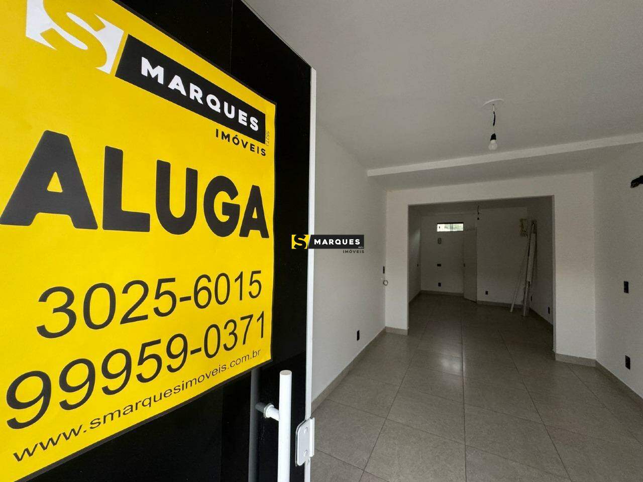 Sala comercial para alugar  no Itinga - Joinville, SC. Imóveis
