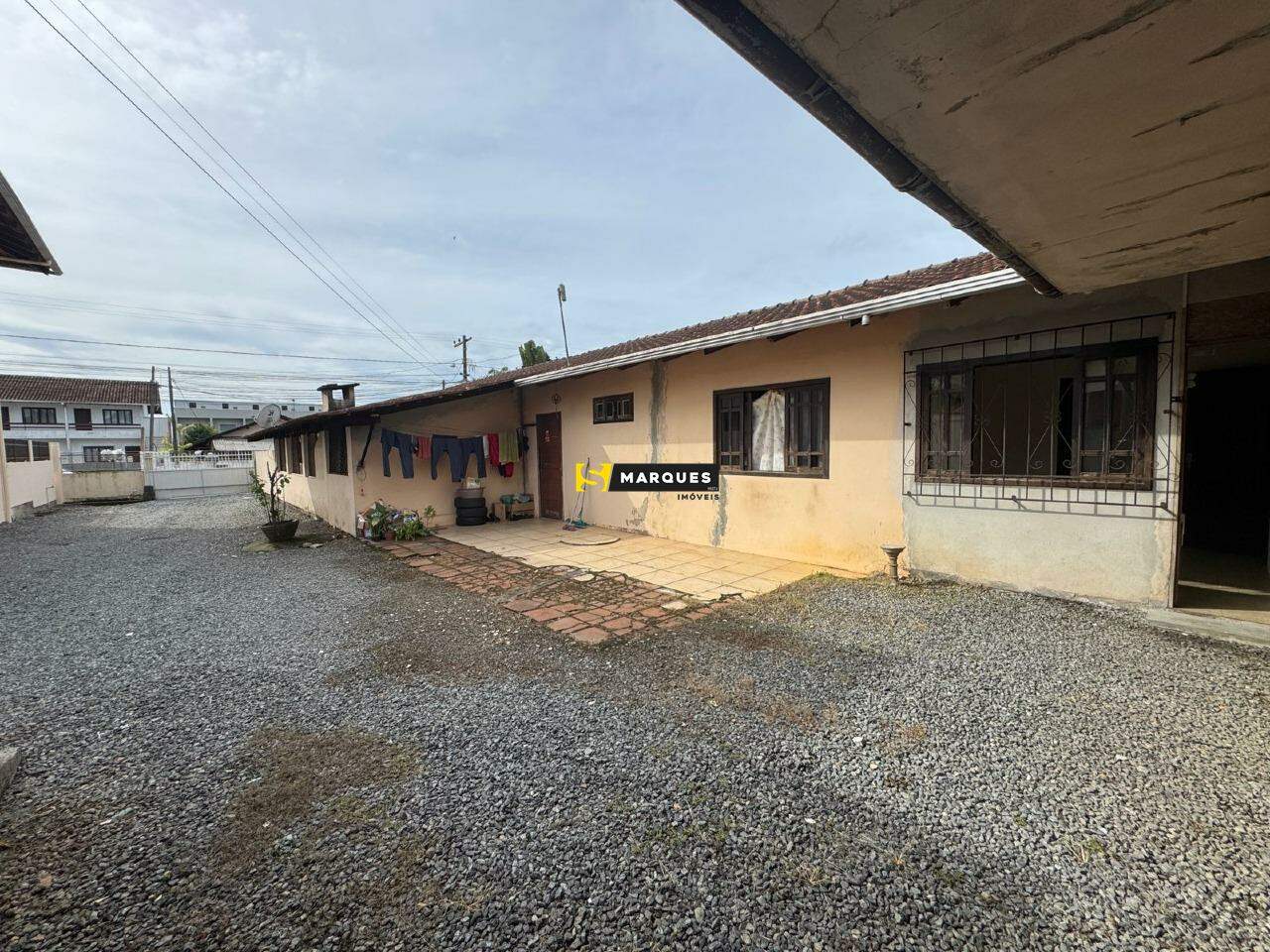 Apartamento com 34m² de área privativa no bairro Fátima - Joinville/SC