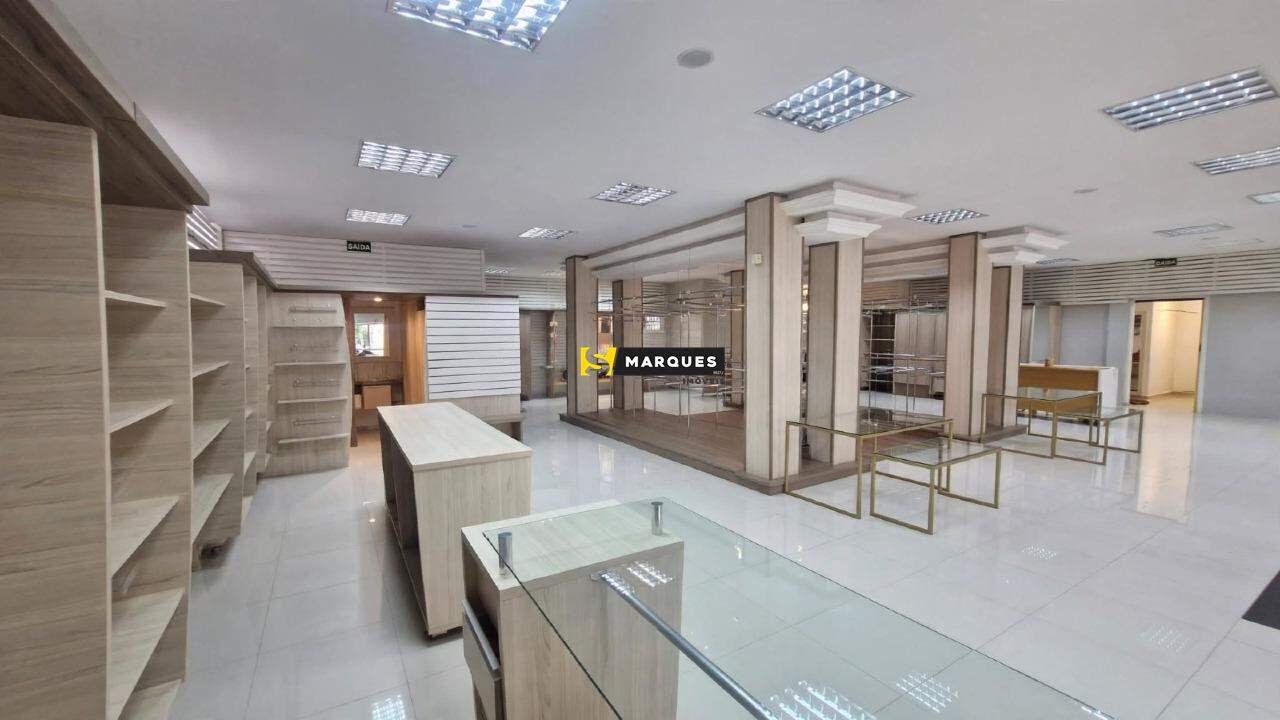 Sala comercial para alugar  no Glória - Joinville, SC. Imóveis