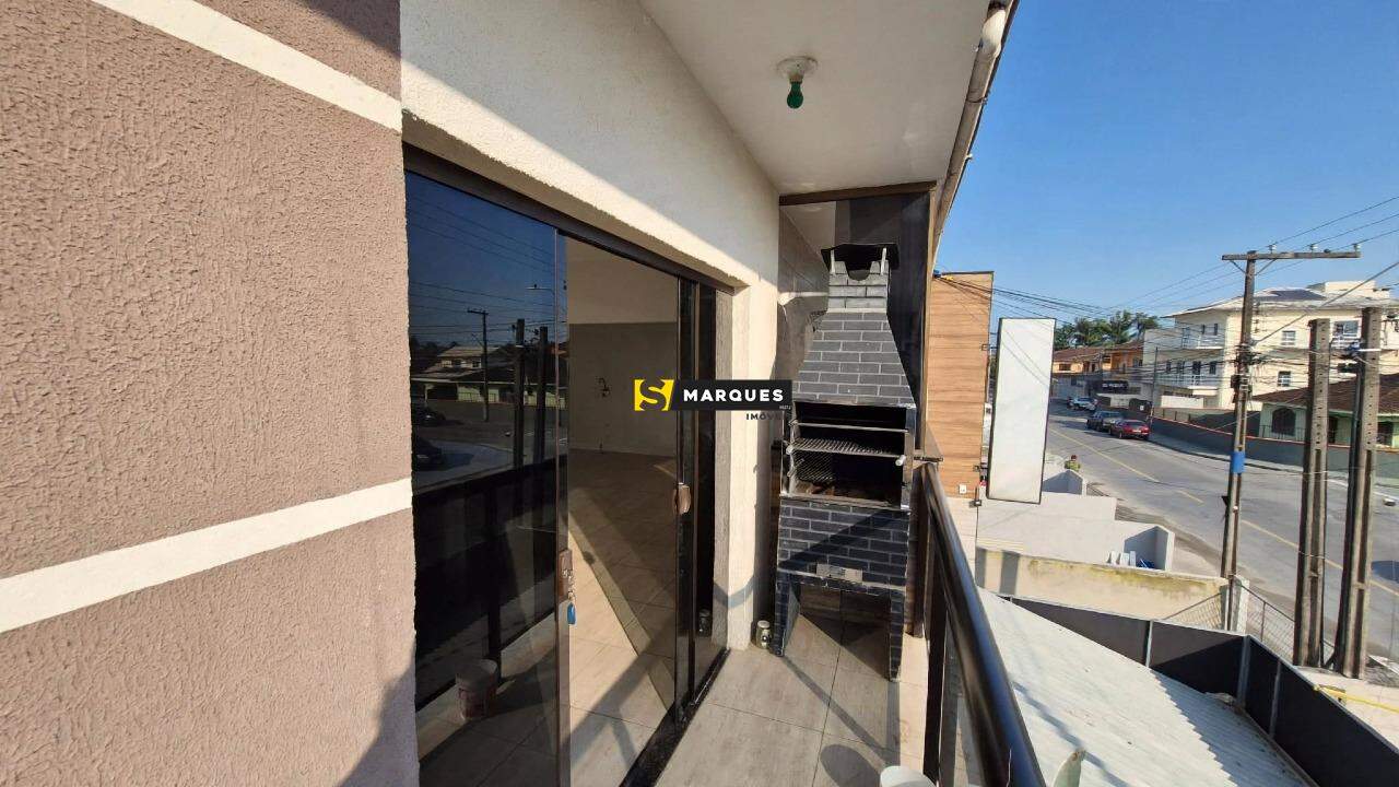 Apartamento com 2 Suítes no Boehmerwald - Amplo, com Churrasqueira e Garagem para Carro + Moto