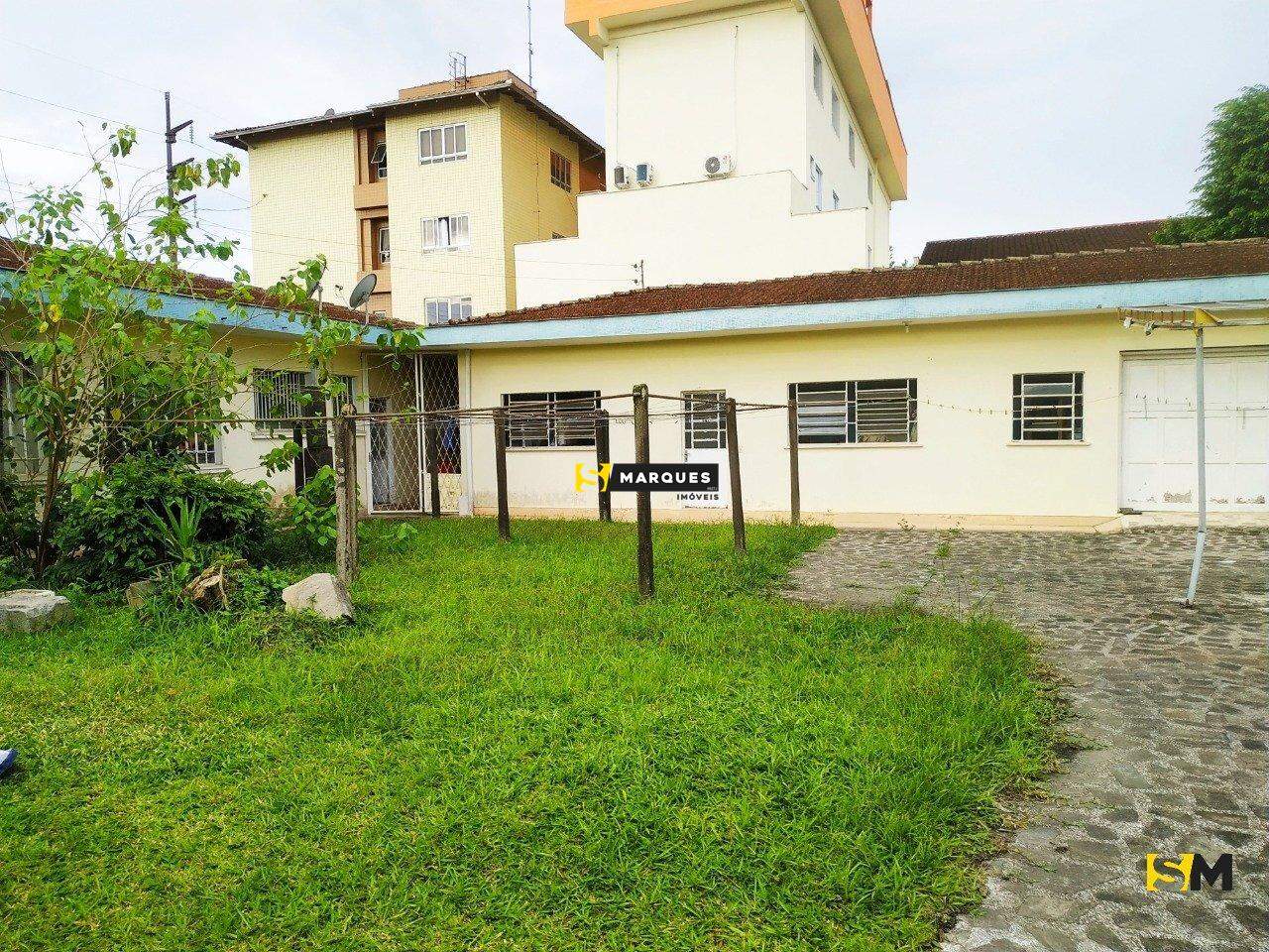 Casa para alugar  no Bucarein - Joinville, SC. Imveis