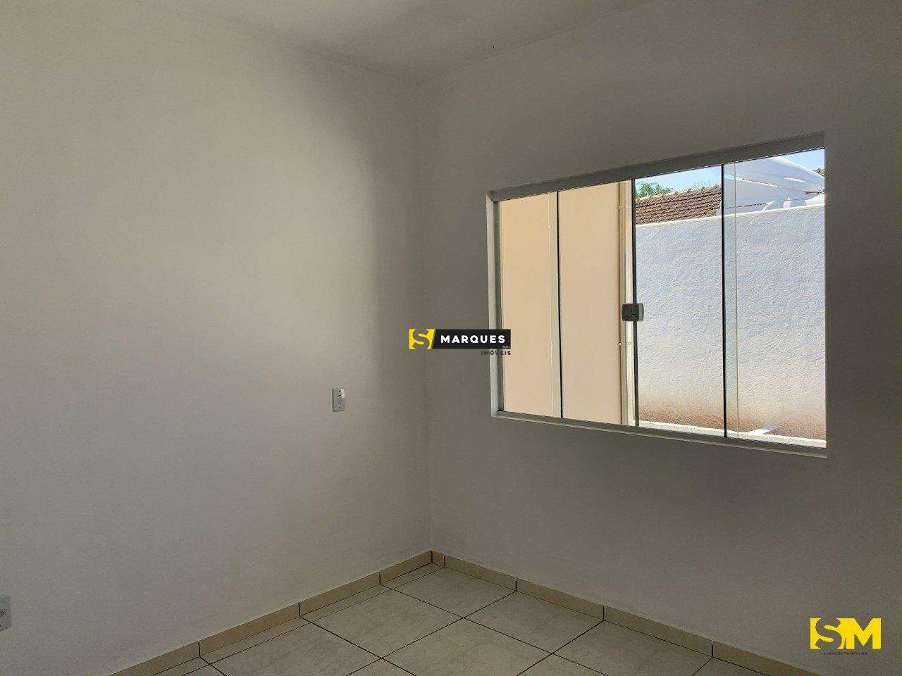 Casa para alugar com 2 quartos, 45m² - Foto 10