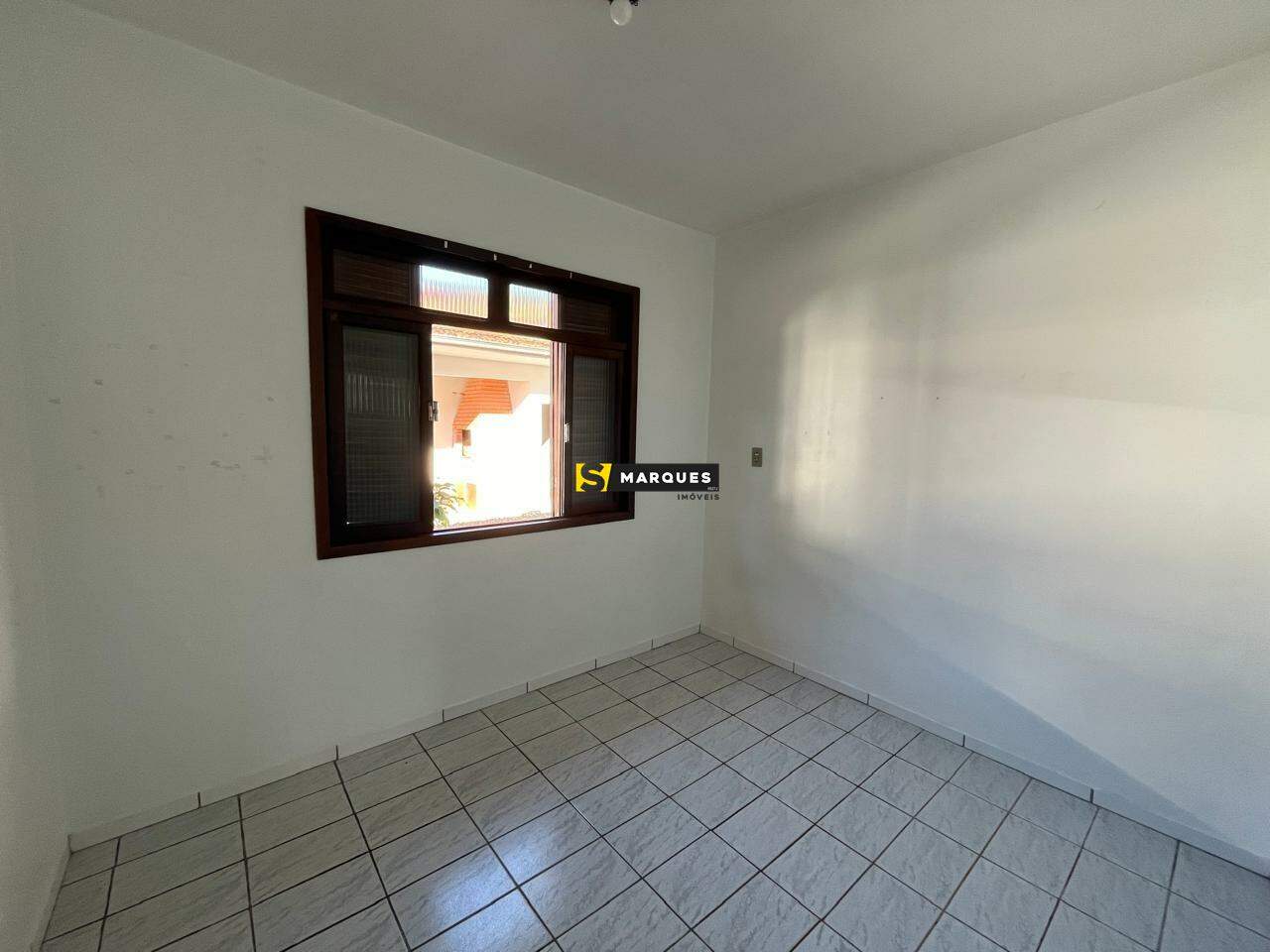 Casa para alugar com 3 quartos, 107m² - Foto 15