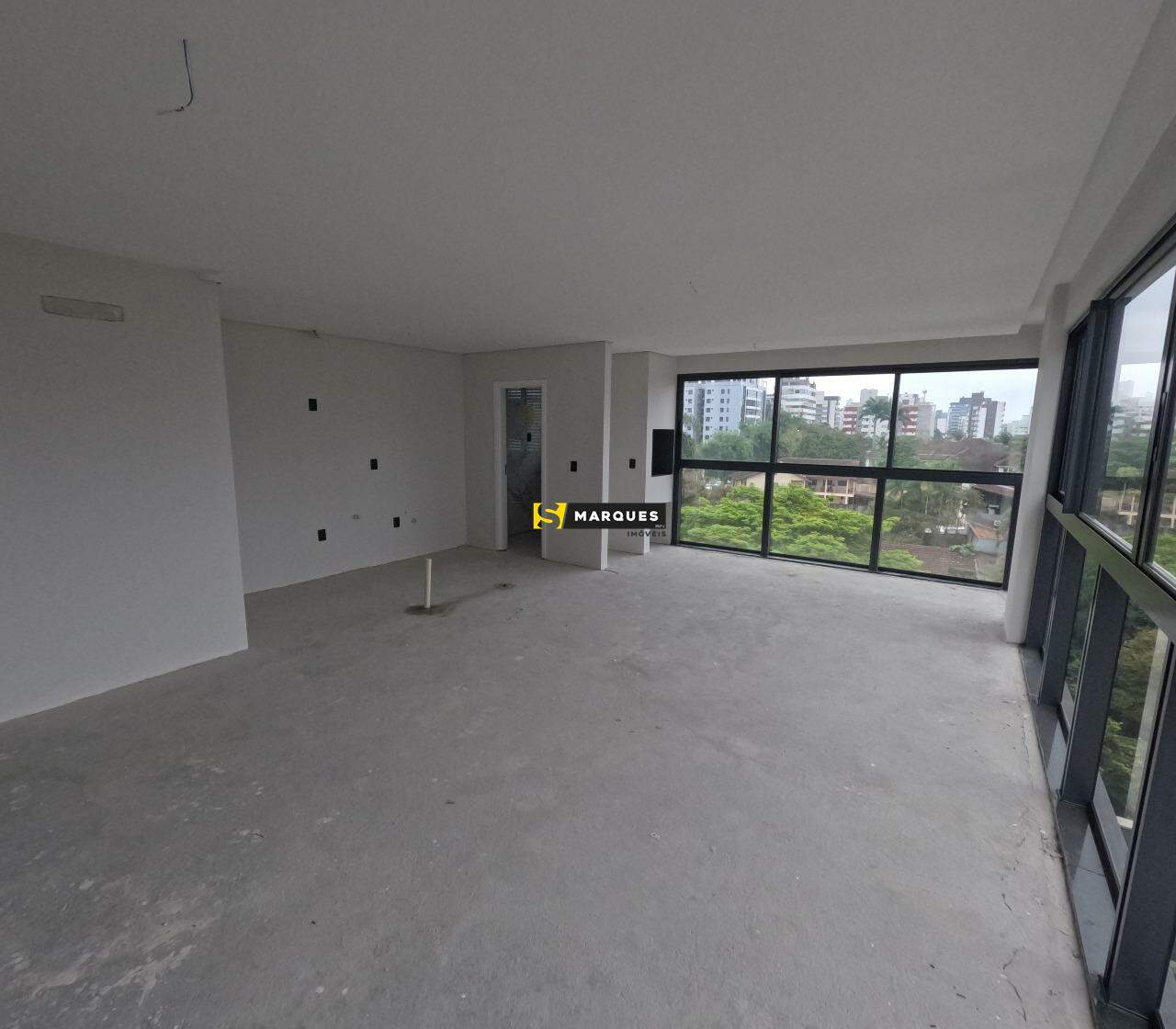 Apartamento à venda com 3 quartos, 113m² - Foto 4