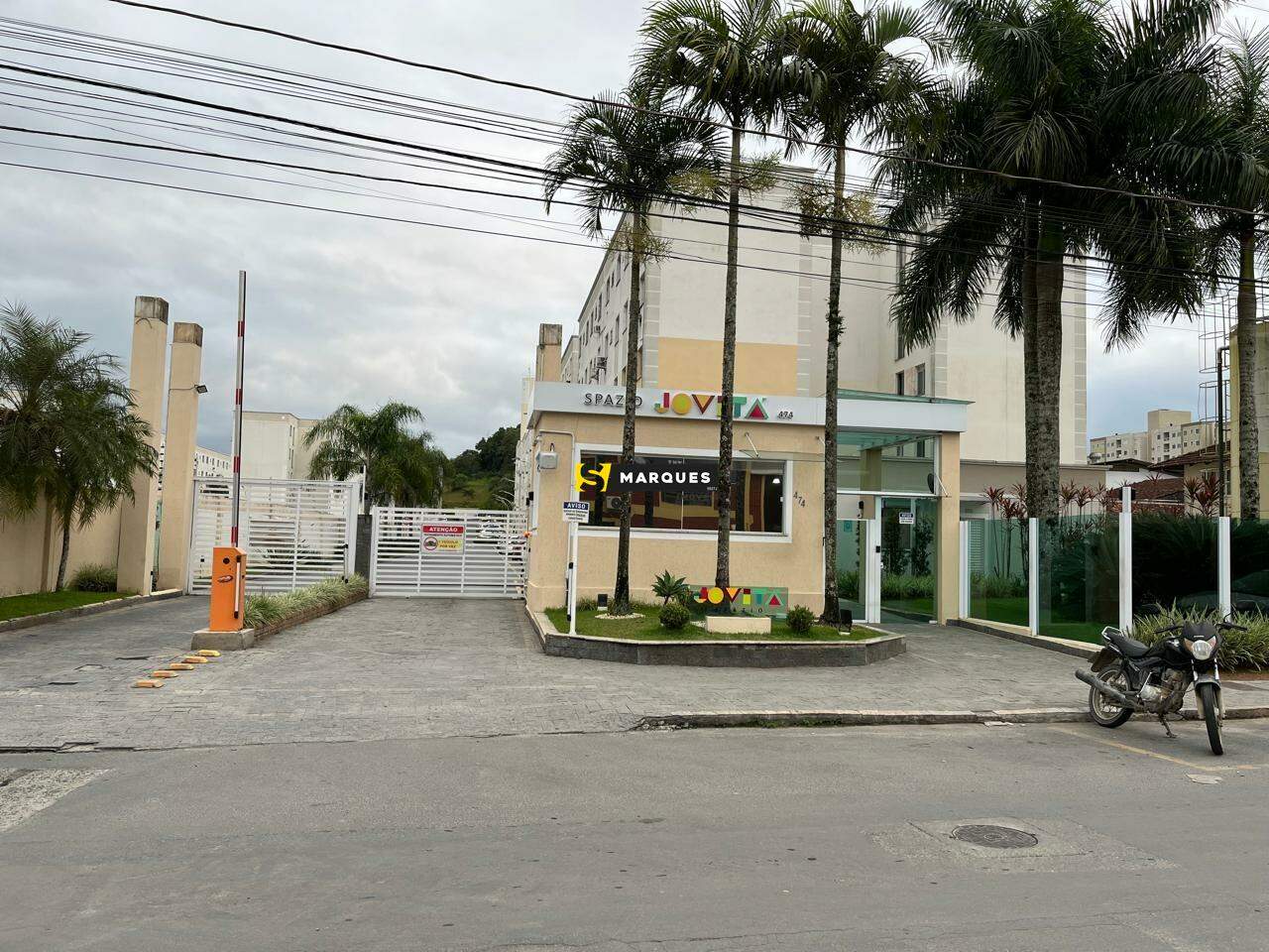 Apartamento para alugar  no Floresta - Joinville, SC. Imóveis