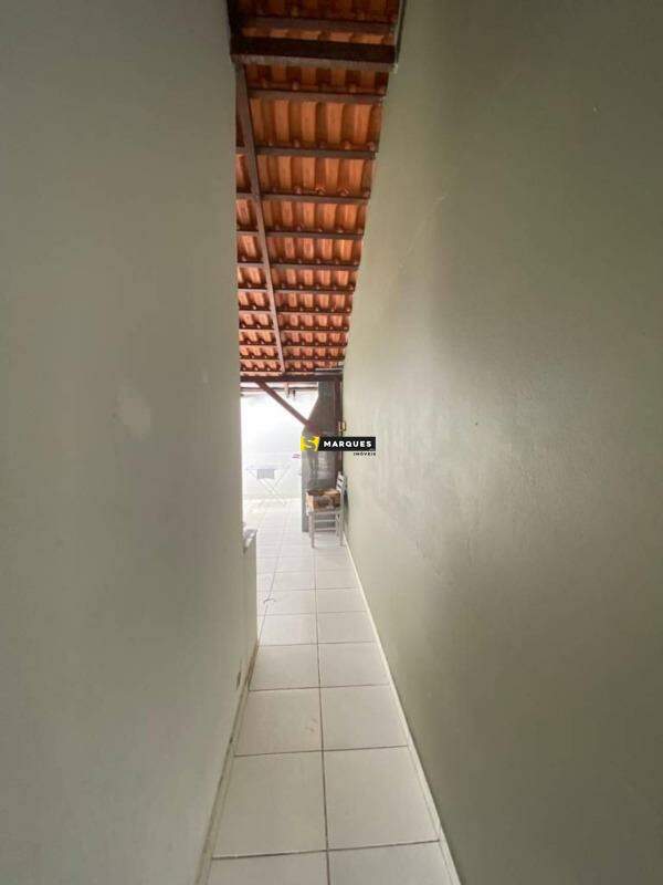 Casa à venda com 2 quartos, 63m² - Foto 13