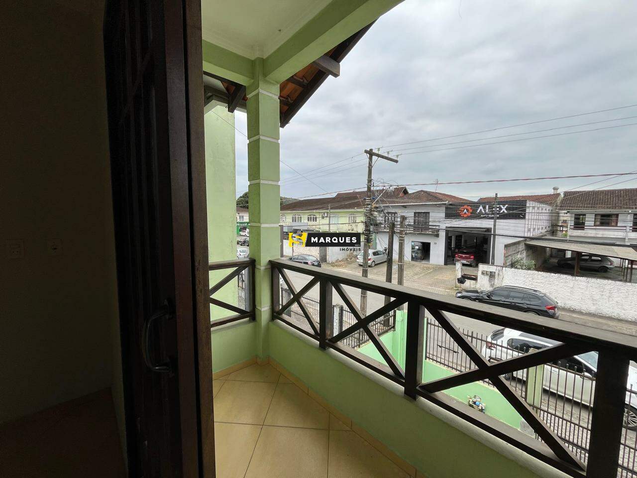 Geminado com 3 Dormitórios para alugar, 80 m² por R$ 2.800,00 Geminado com 3 Dormitórios para alugar, 80 m² por R$ 2.800,00