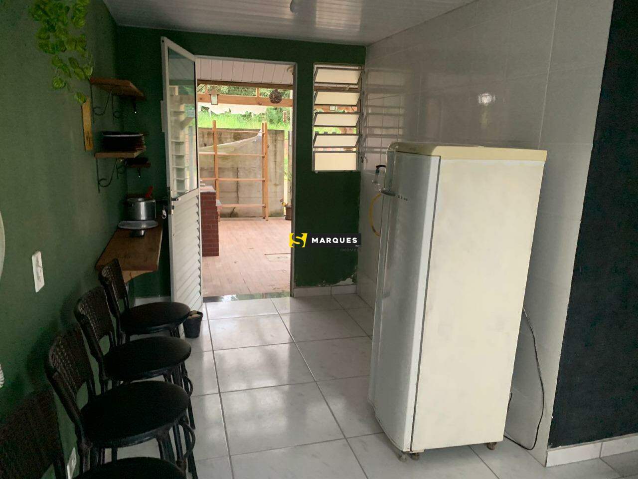 Casa para alugar com 2 quartos, 49m² - Foto 5