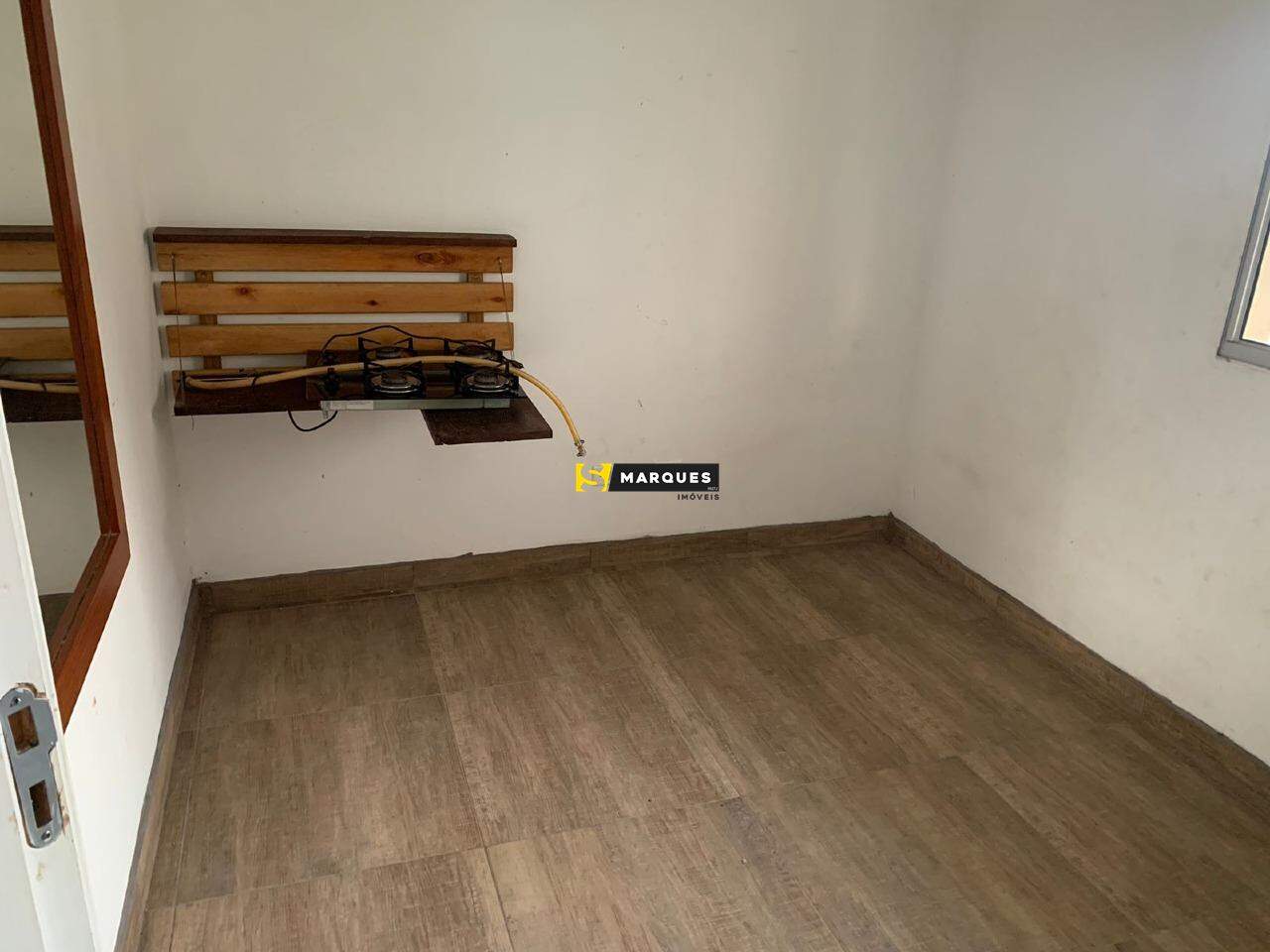 Casa para alugar com 2 quartos, 49m² - Foto 11