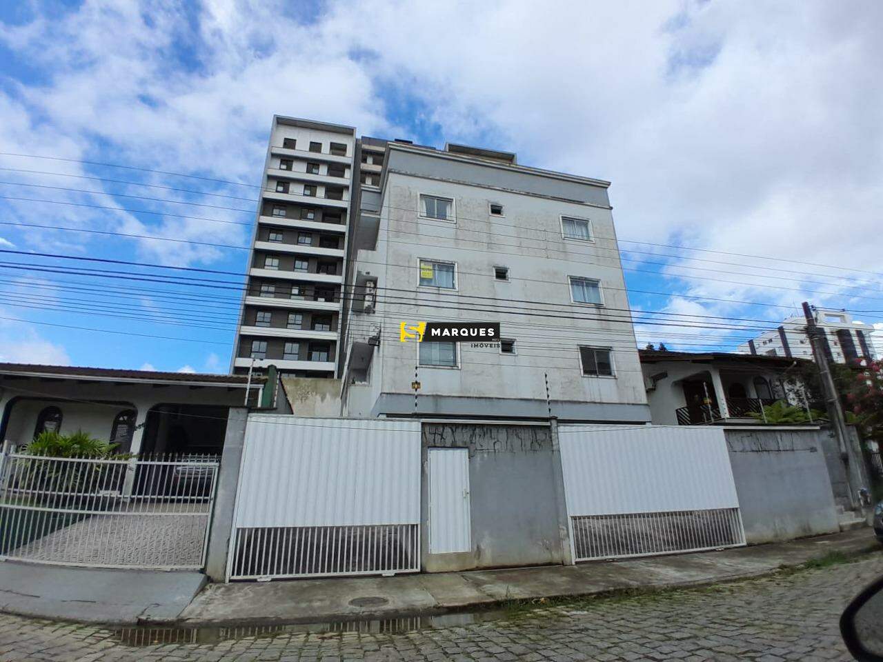 Apartamento para alugar  no Anita Garibaldi - Joinville, SC. Imóveis