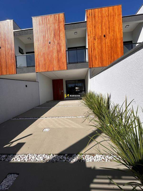 Geminado de 2 quartos, 100m² no bairro Iririú, em Joinville | Eu Corretor
