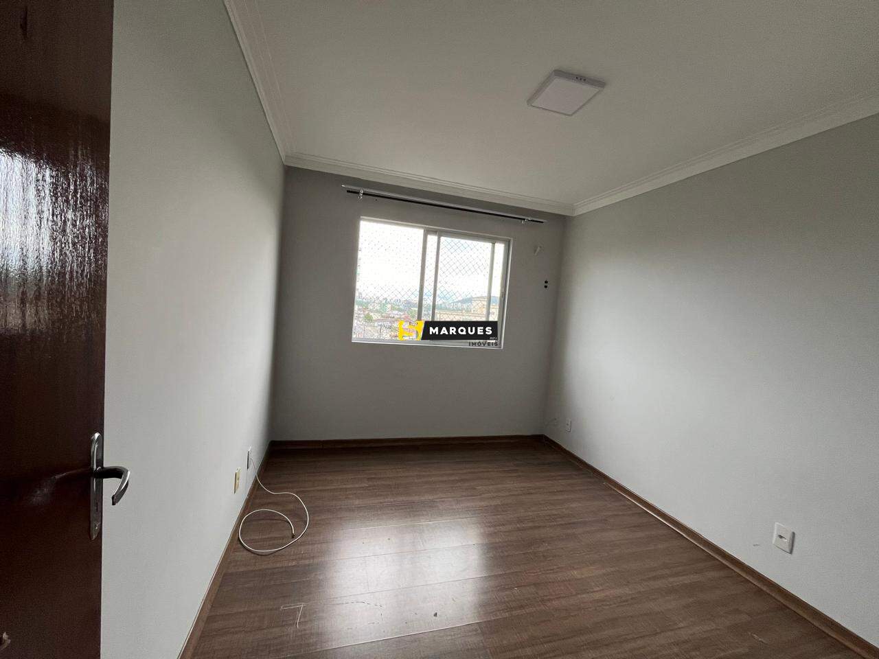 Apartamento à venda com 2 quartos, 72m² - Foto 12