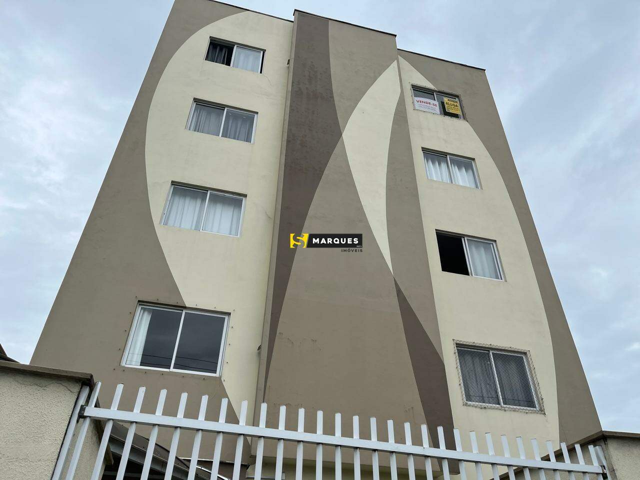 Apartamento à venda com 2 quartos, 72m² - Foto 1