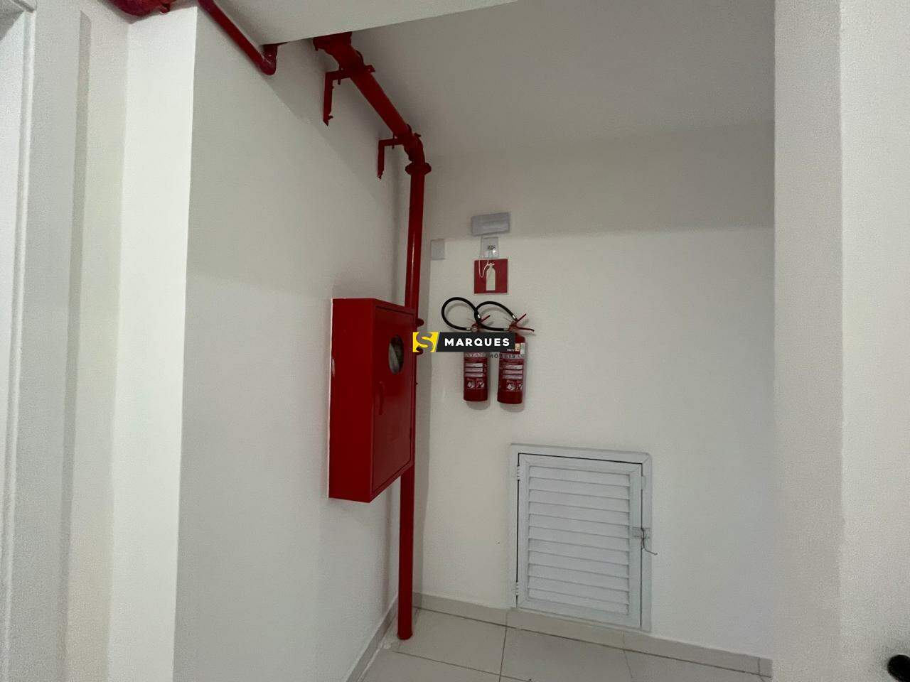 Apartamento para alugar com 2 quartos, 46m² - Foto 4