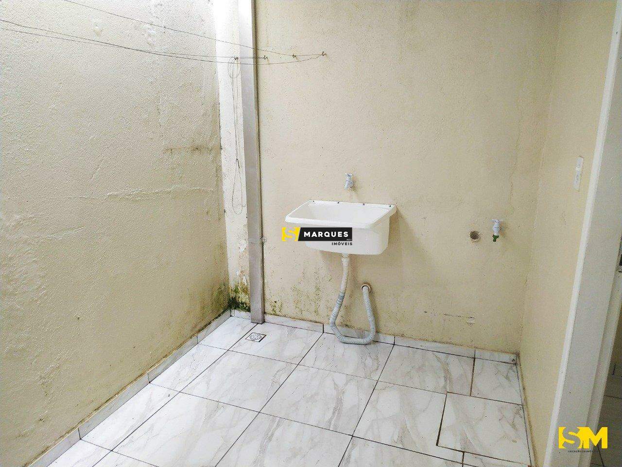 Geminado de 1 quarto, 50m² no bairro Morro do Meio, em Joinville | Eu Corretor