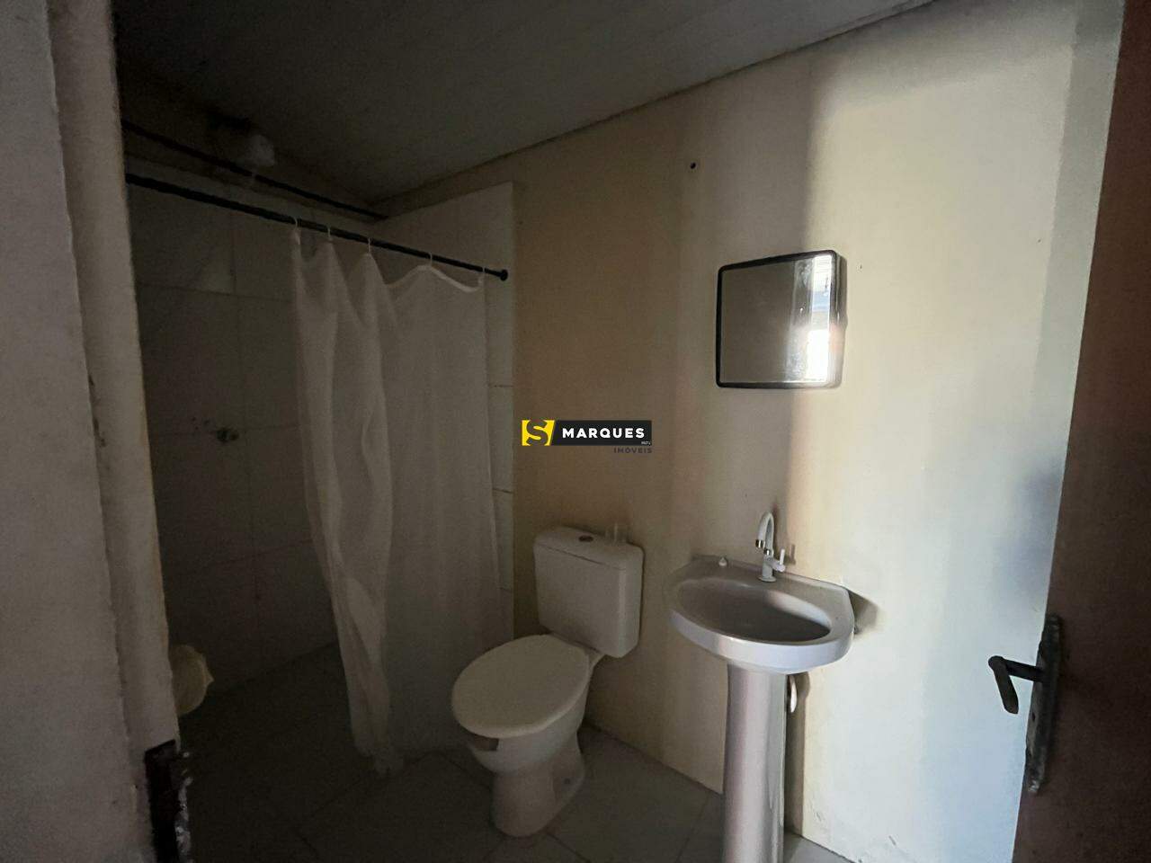 Geminado com 2 Dormitórios para alugar, 53 m² por R$ 1.150,00 Geminado com 2 Dormitórios para alugar, 53 m² por R$ 1.150,00