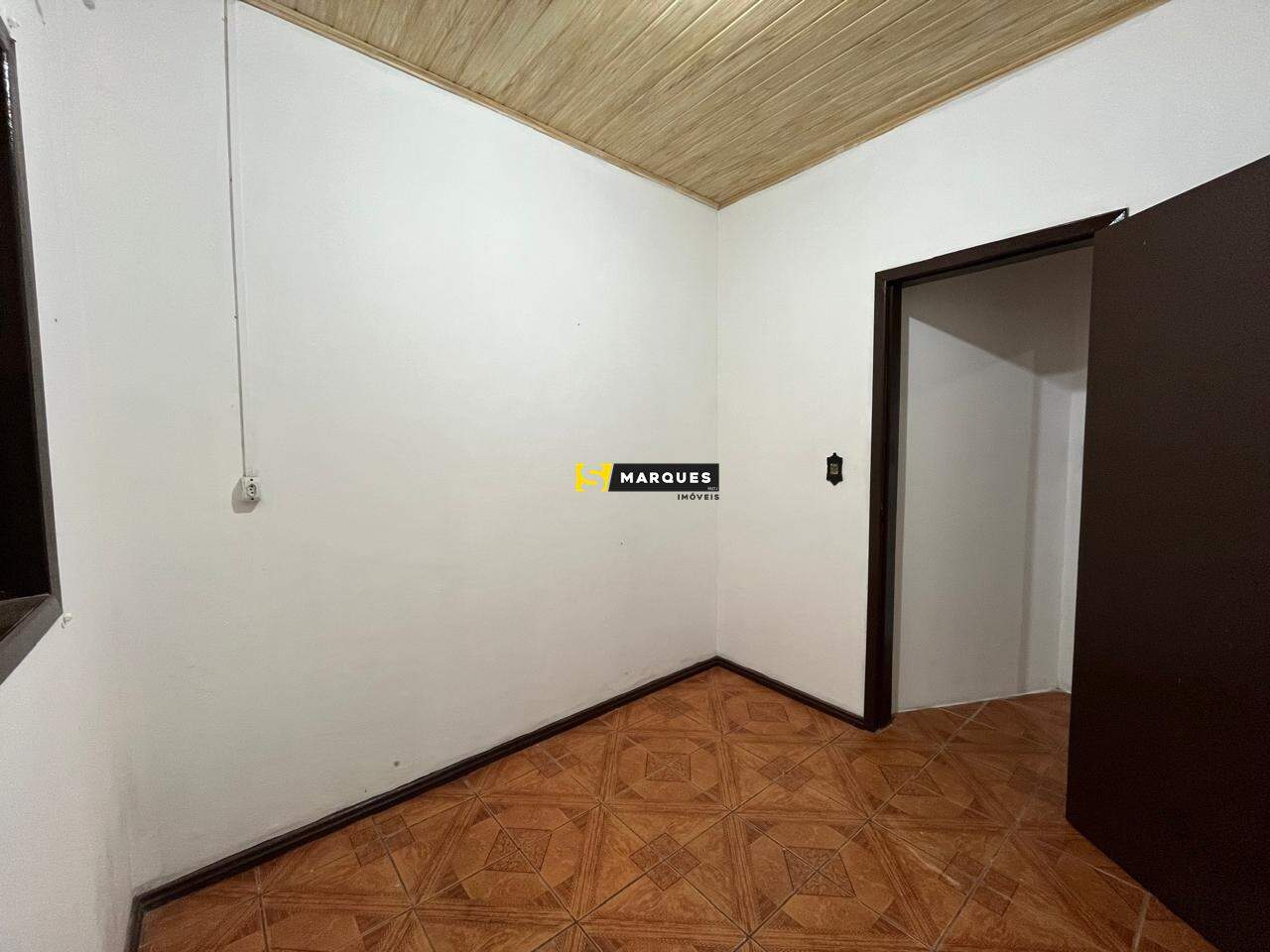 Casa para alugar com 2 quartos, 42m² - Foto 13