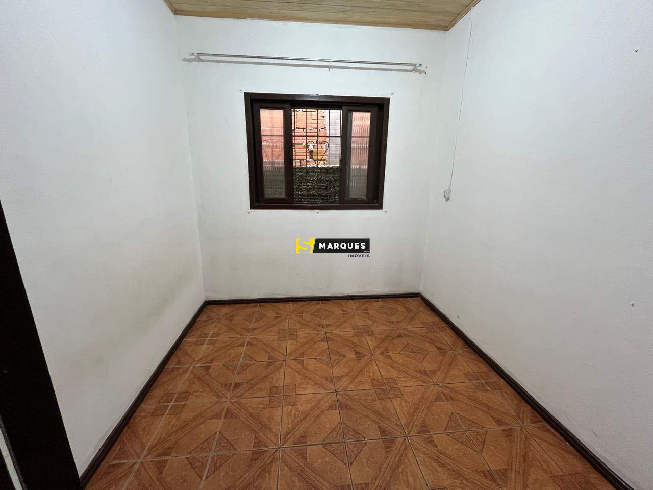 Casa para alugar com 2 quartos, 42m² - Foto 11