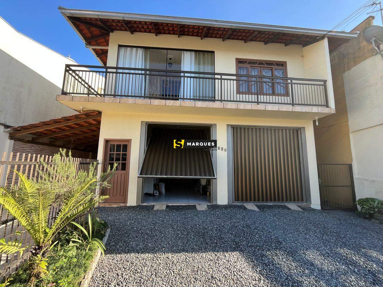 Sobrado de 2 quartos, 120m² no bairro Aventureiro, em Joinville | Eu Corretor